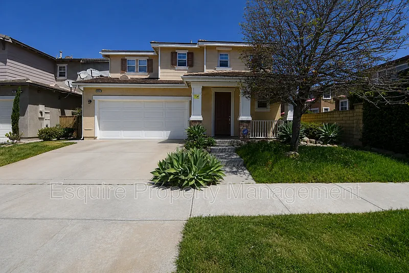 371 Huerta St