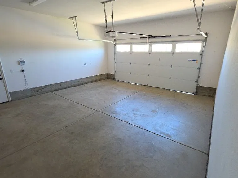 245 Katie Ct — Photo 23