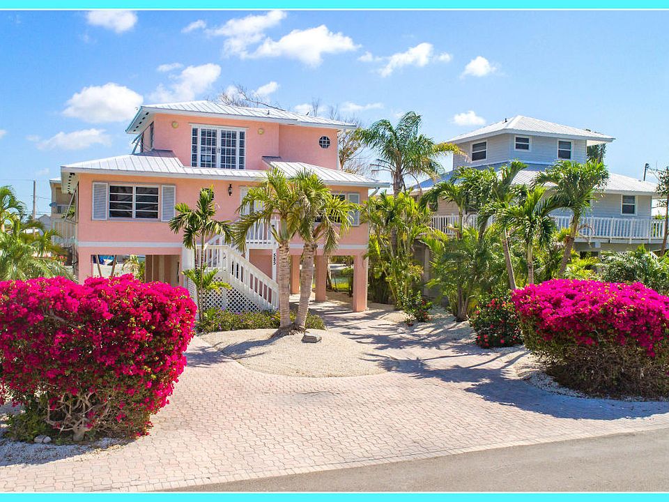 1st image of 585 Caribbean Dr E