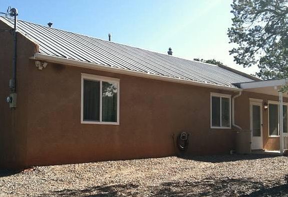 House Exterior Viewed from Driveway