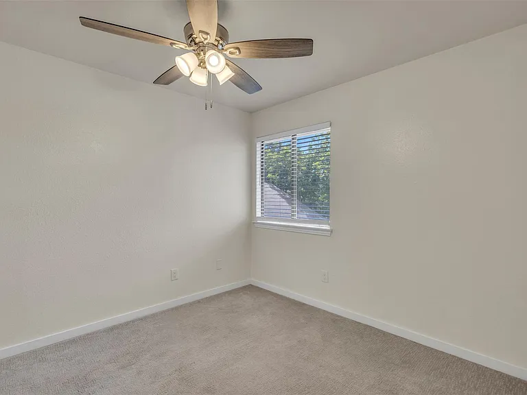 12312 Yarmont Way — Photo 25