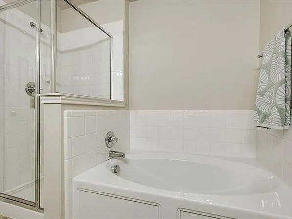 1601 Lionheart Dr — Photo 16
