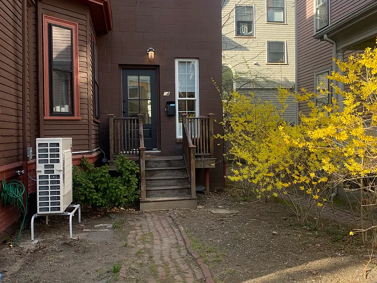 9 Ashton Pl #1A — Photo 23
