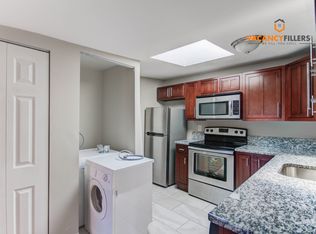 825 N Charles St APT 4, Baltimore, MD 21201