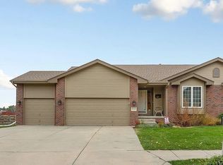 15428 Parker St, Omaha, NE 68154