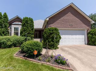 2909 Oxmoor Glen Pl, Saint Regis Park, KY 40220