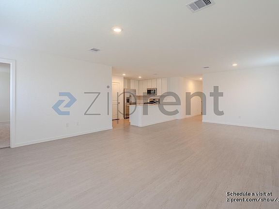 4th image of 26631 Pampas Grass Ln