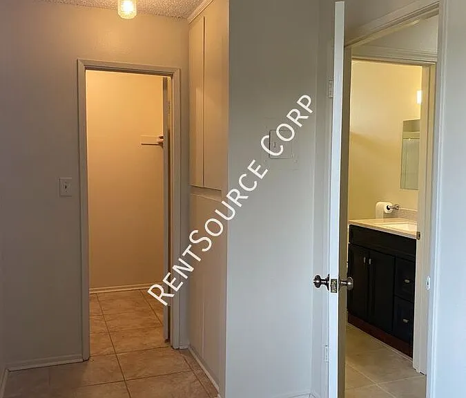 25000 Walnut St #12 — Photo 8