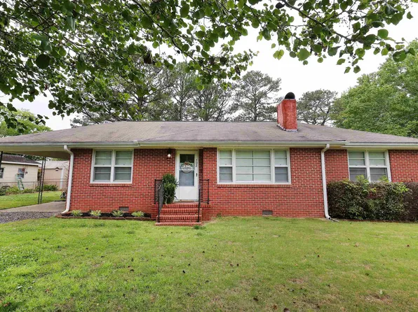 702 Bain Ave, Weaver, AL 36277