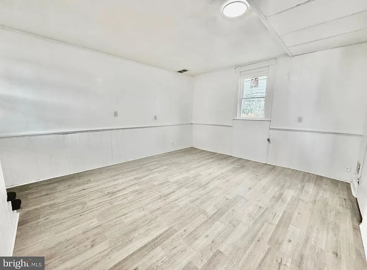 2 bed, 1008 sqft, $1,100 — Photo 2
