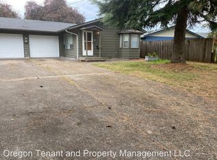 1943 Smithoak St, Eugene, OR 97404