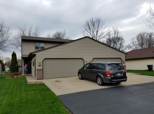 1827 N Whitney Dr, Appleton, WI 54914