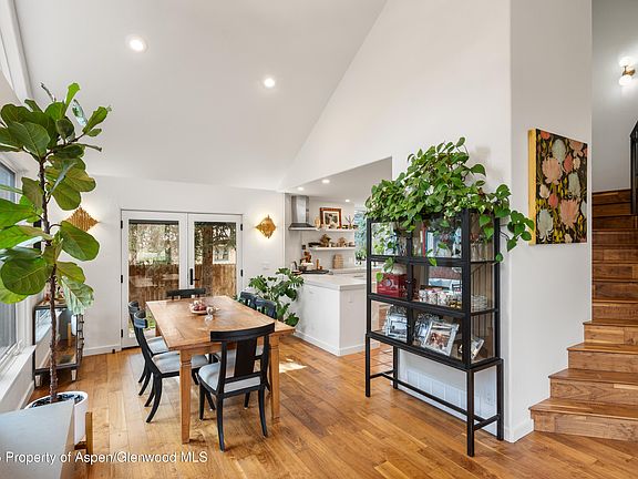 2nd image of 1018 Lauren Ln