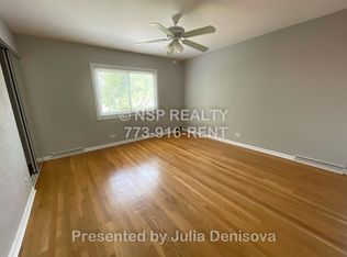 1173 Deerfield Rd, Deerfield, IL 60015