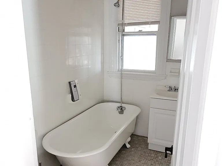 36 Beacon St #2 — Photo 18