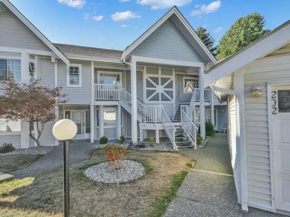9109 154th St #202, Surrey, BC V3R 9G8