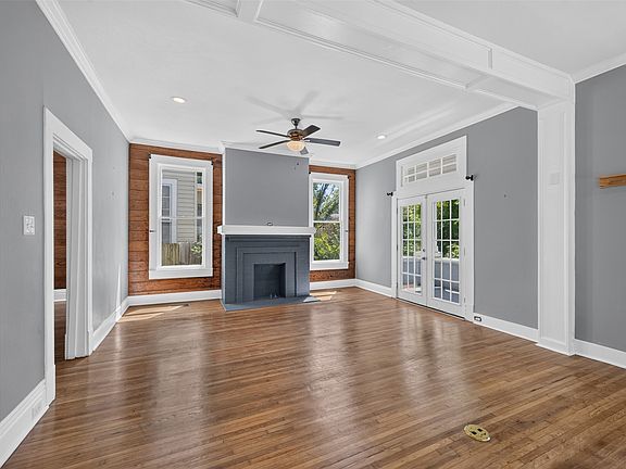 5th image of 1042 Sheridan Ave