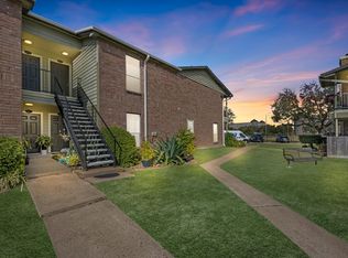 18800 Egret Bay Blvd APT 804, Houston, TX 77058