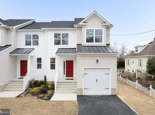 223 Grape St, Hammonton, NJ 08037