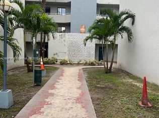 8365 SW 152nd Ave APT C104, Miami, FL 33193