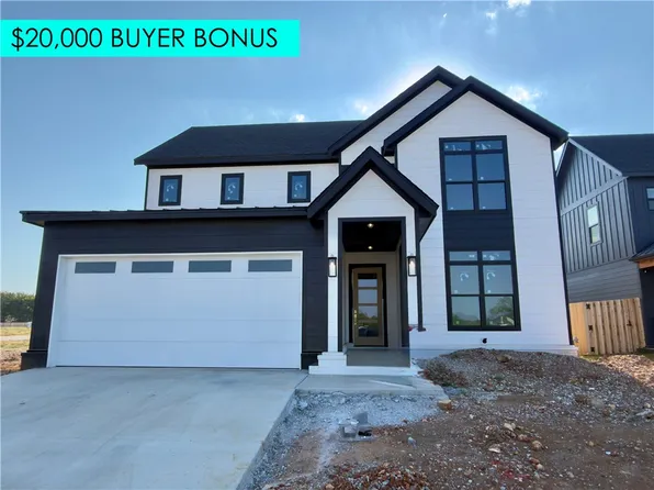 6103 S 41st St, Rogers, AR 72758