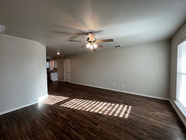 3507 Tiffin Ave — Photo 4
