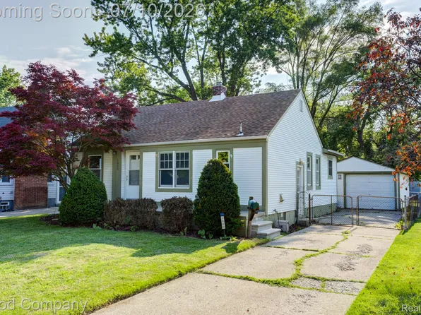 1800 Cummings Ave, Berkley, MI 48072