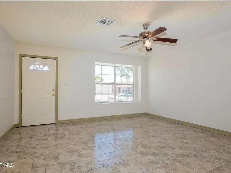 11641 Desert Keep Dr — Photo 7