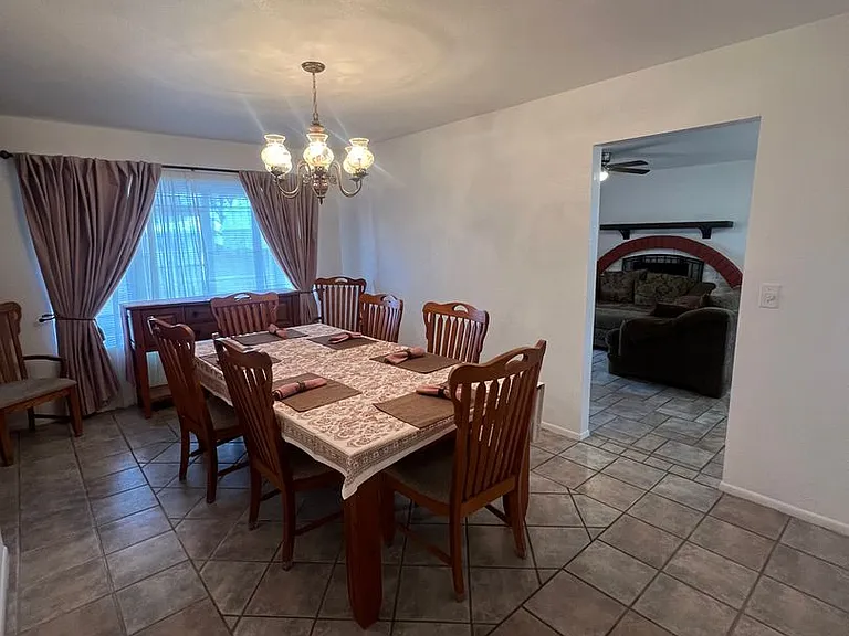 501 E Suffolk Dr — Photo 7