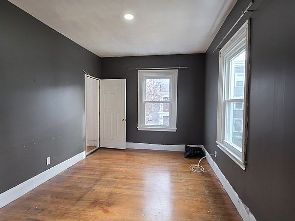 5th image of 56-2 Pinckney St
