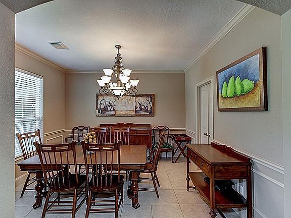 5th image of 11114 Sherwood Garden Dr
