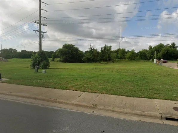 3210 Boonville Rd, Bryan, TX 77802