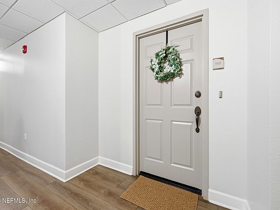 3rd image of 1478 RIVERPLACE Boulevard #1107