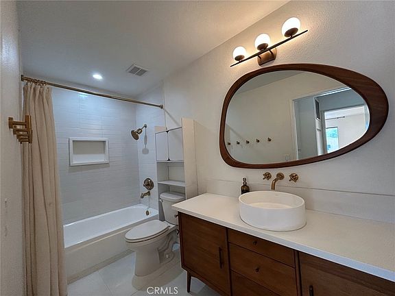 2nd image of 5036 E Echo St #201