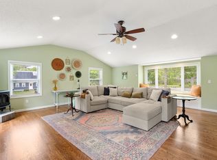 9 Debbies Ln, Barnstable, MA 02630