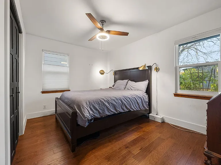 6904 Cherry Meadow Dr — Photo 17