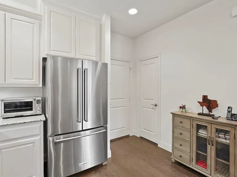 7113 Huckleberry Dr — Photo 22