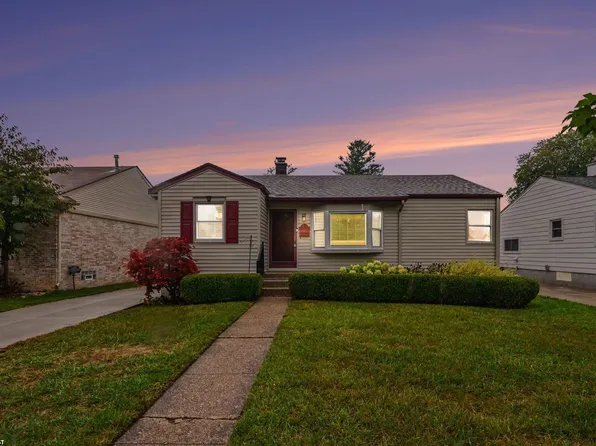 22801 Violet St, Saint Clair Shores, MI 48082