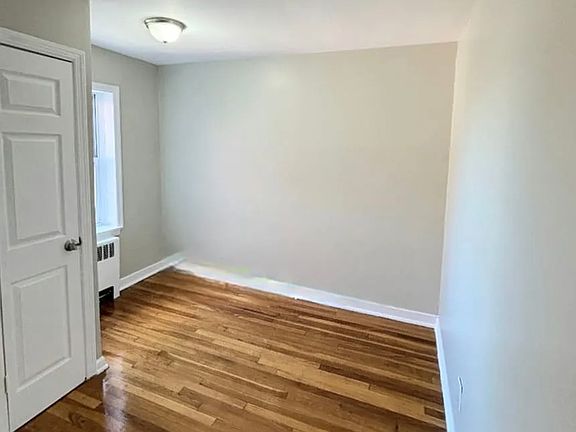 4th image of 65 Lincoln Ave Floor 1