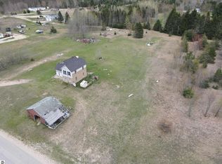 395 Gregg Rd SW, South Boardman, MI 49680