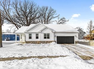 1182 O'Keeffe Avenue, Sun Prairie, WI 53590