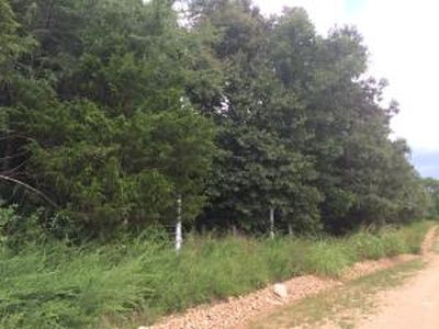 S Berkley Dr, Everton, AR, 72633