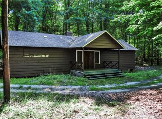 8462 Lake Shore Rd, Angola, NY 14006