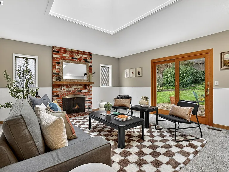 12855 SW Glenn Dr — Photo 11