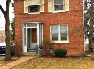 2219 S 10th Ave, Broadview, IL 60155