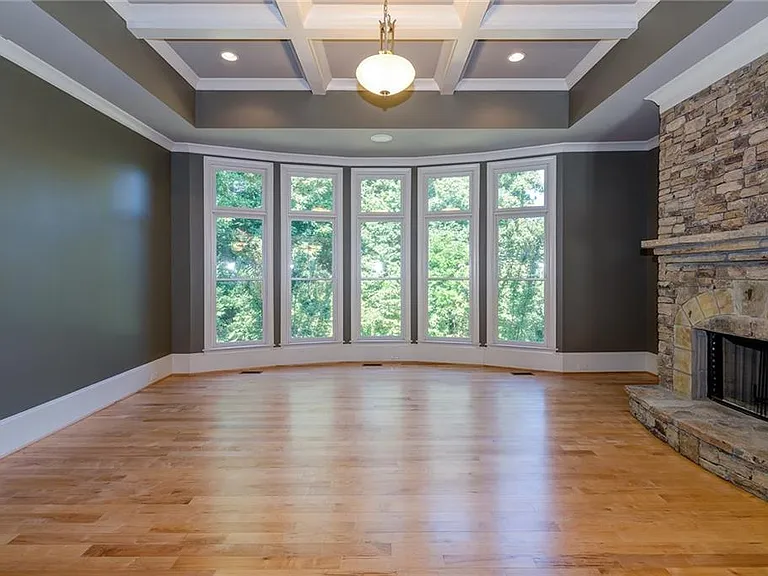 950 Glengate Pl — Photo 29
