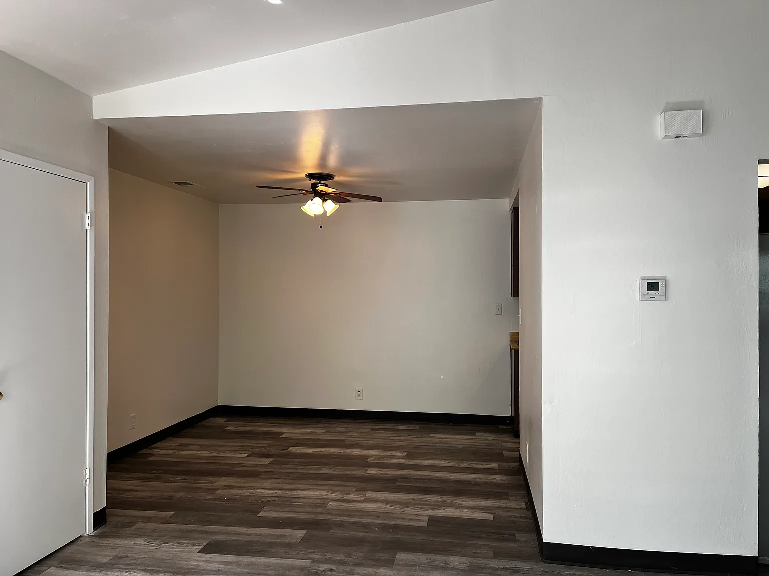 2 bed, 994 sqft, $2,850 — Photo 4