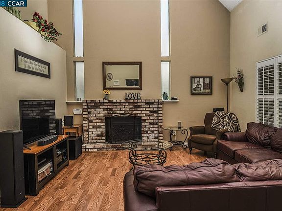 5th image of 1692 Somerset Pl