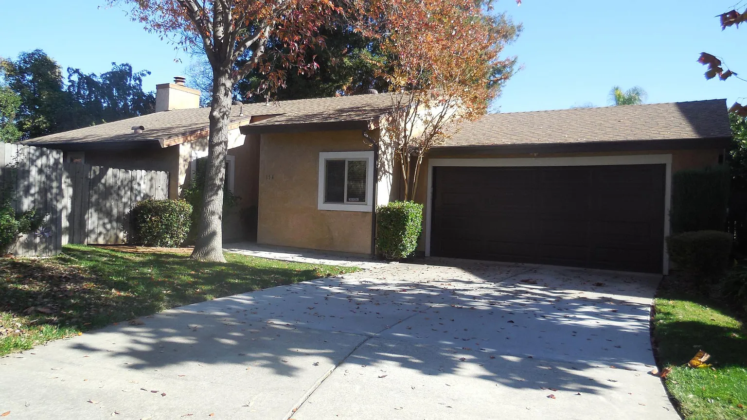154 Saginaw Cir photo 1