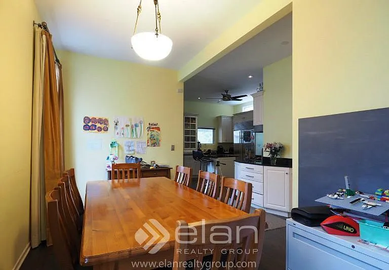 1851 W Larchmont Ave — Photo 8
